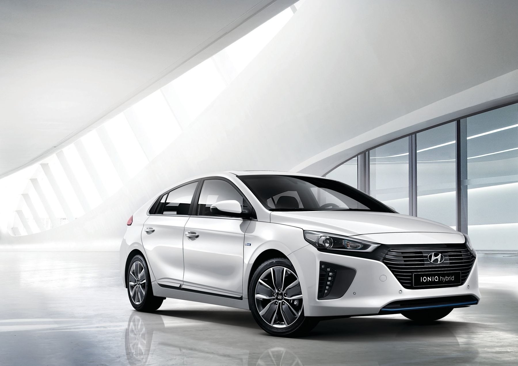 4. Hyundai Ioniq Electric (1 поколение)