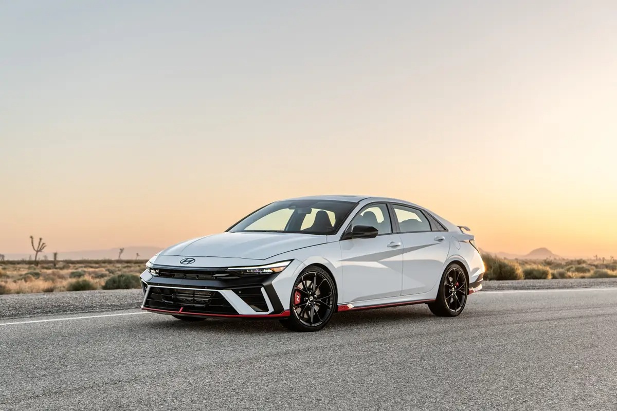 Hyundai Elantra 2025